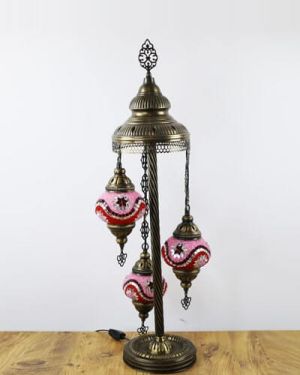 Pembe Zincirli Lambader